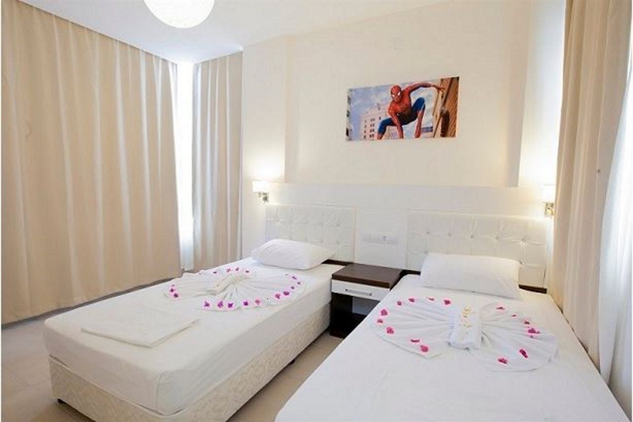 Side Suite Hotel Ngoại thất bức ảnh
